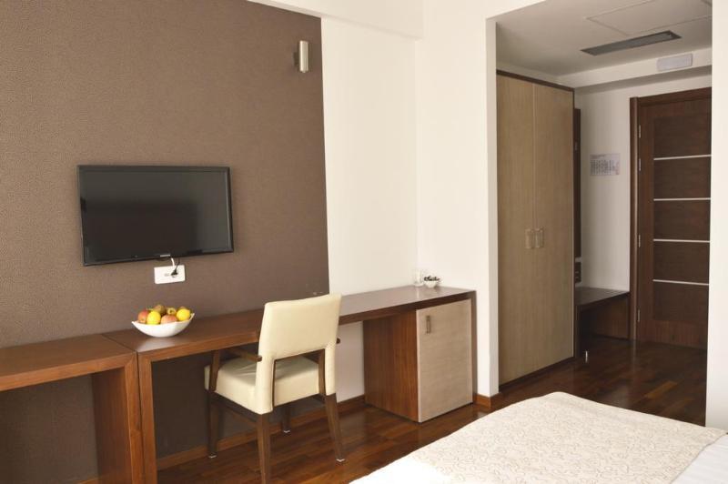 City5 Rooms & Suites By Lsa سكوبجي المظهر الخارجي الصورة