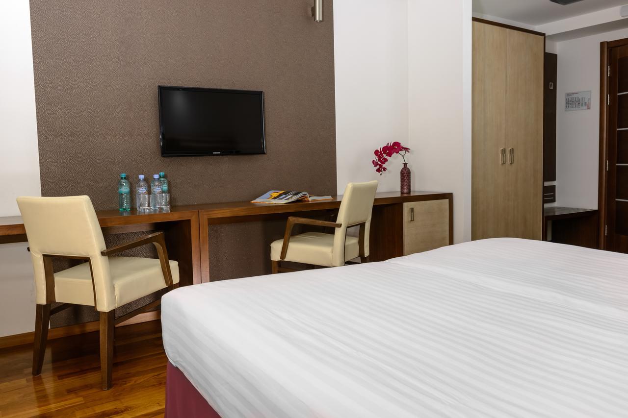 City5 Rooms & Suites By Lsa سكوبجي المظهر الخارجي الصورة